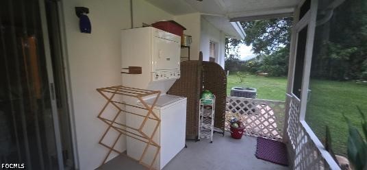 2 Bed Pool Home for Sale in Hyde Park, photo 9