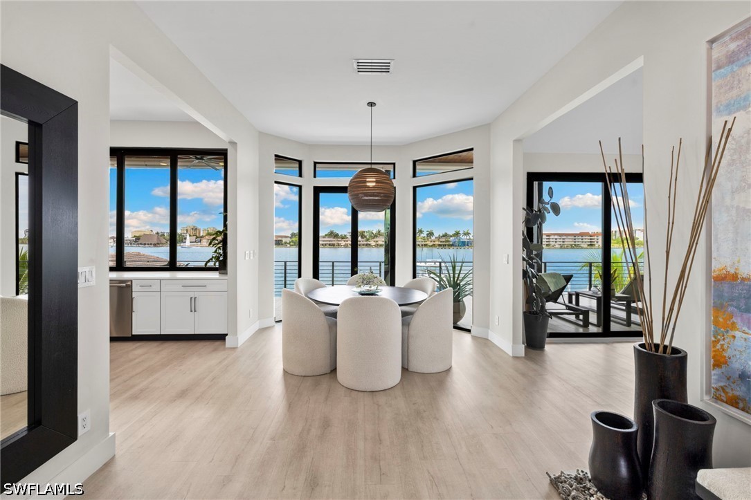 4 Bed Waterfront Home for Sale in Naples, FL, $5,395,000 — photo 9
