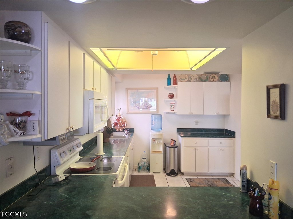 2 Bed Condominium for Sale in Lehigh Acres, FL, $129,900 — photo 9