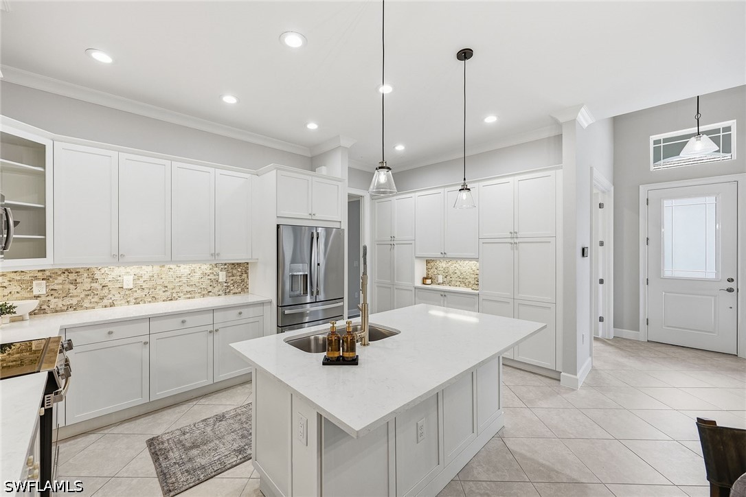 2 Bed Pool Home for Sale in Naples, FL, $829,000 — photo 9