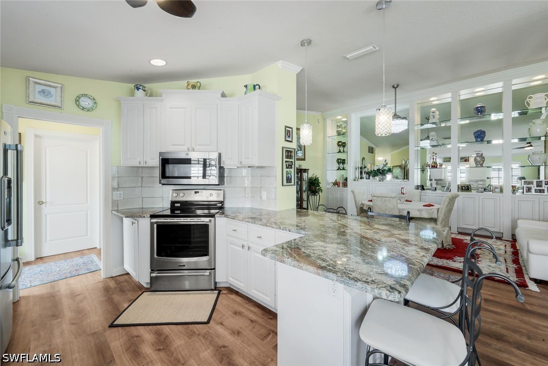 2 Bed Waterfront Home for Sale in Island Walk, FL, $539,000 — photo 9