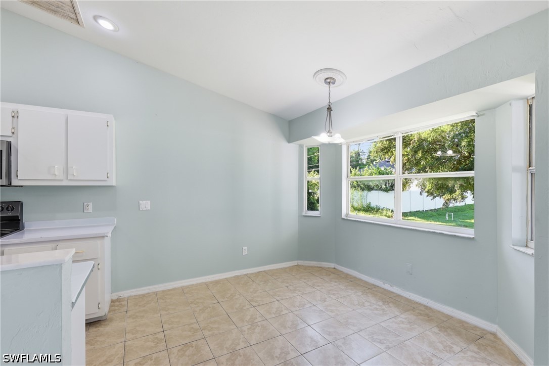 3 Bed SingleFamilyResidence for Sale in San Carlos Park, FL — photo 9