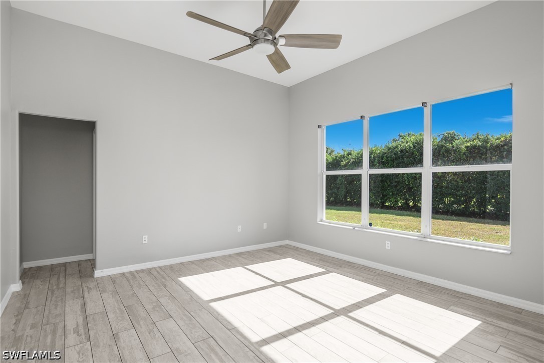 4 Bed SingleFamilyResidence for Sale in Naples, FL, $464,900 — photo 9