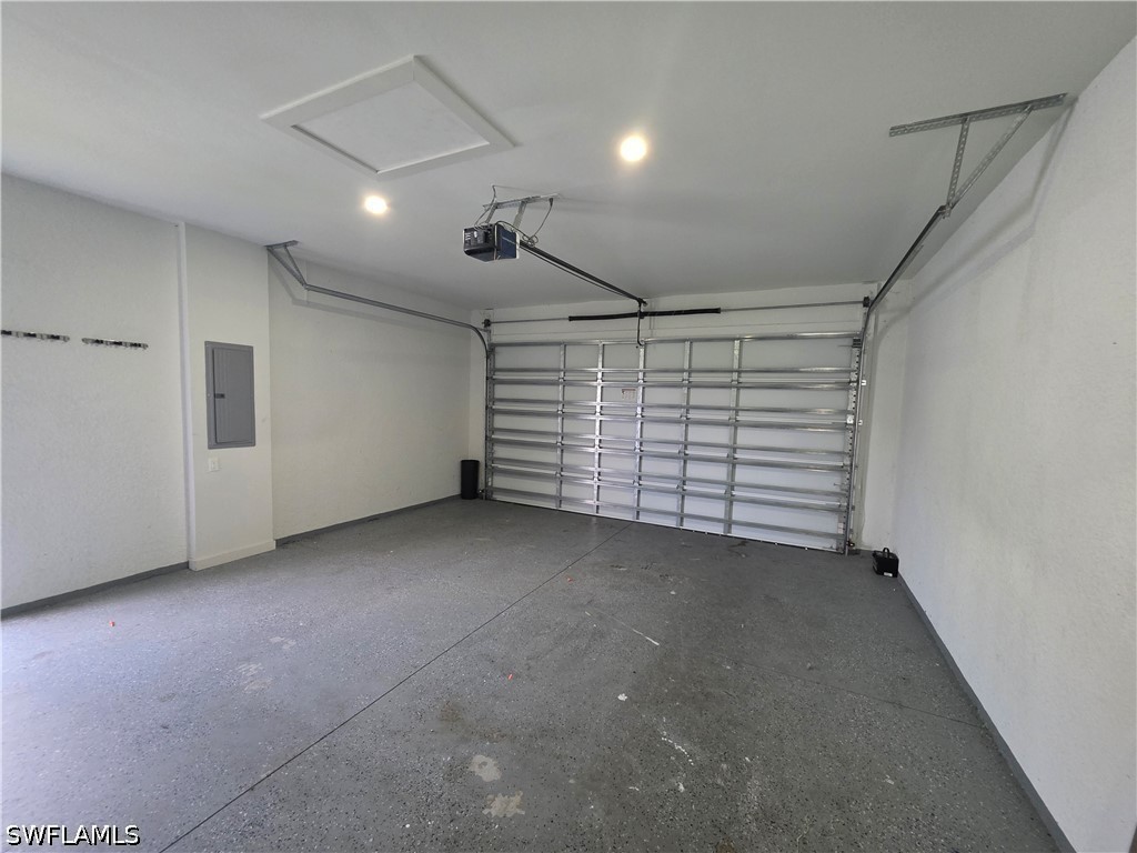 3 Bed SingleFamilyResidence for Sale in Cape Coral, FL — photo 9