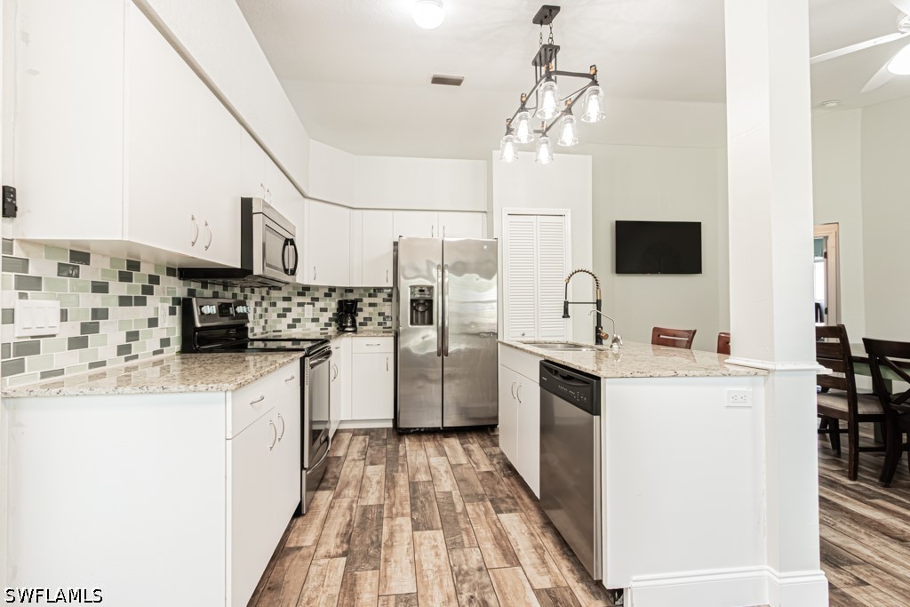 3 Bed SingleFamilyResidence for Sale in Naples, FL, $475,000 — photo 9
