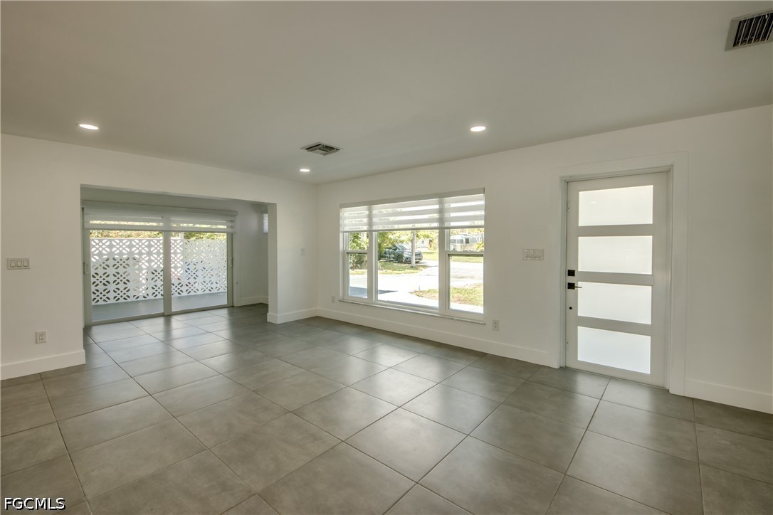 4 Bed Pool Home for Sale in North Fort Myers, FL, $2,700 — photo 9