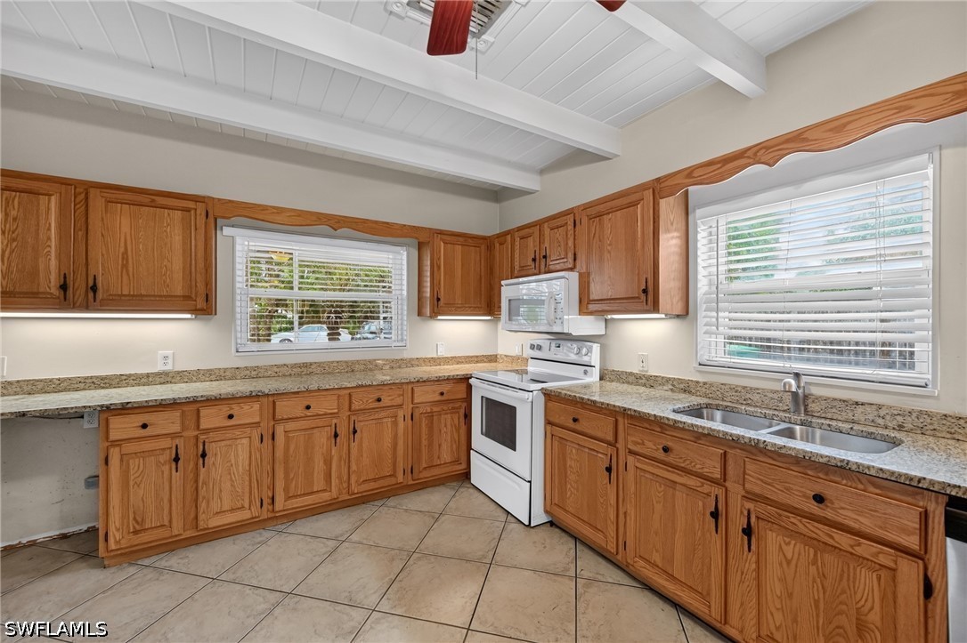 2 Bed SingleFamilyResidence for Sale in Naples, FL, $339,900 — photo 9