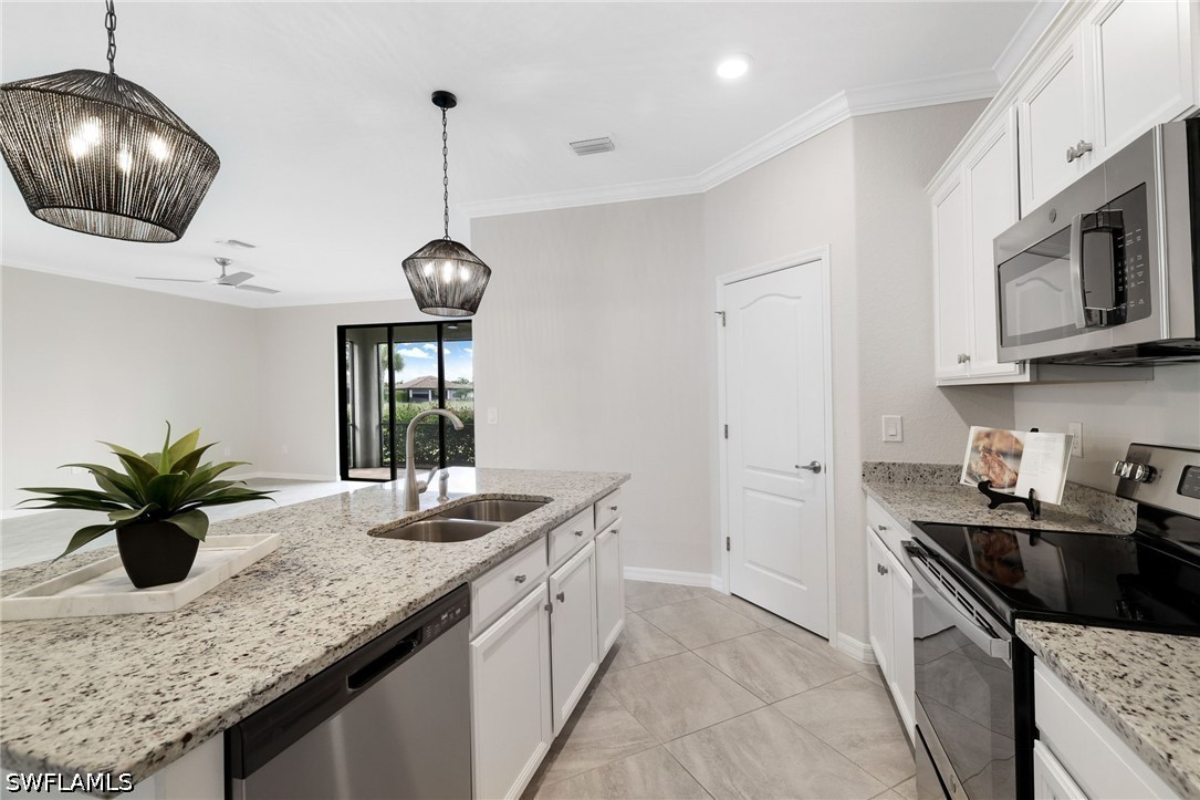 4 Bed SingleFamilyResidence for Sale in Estero, FL, $3,400 — photo 9