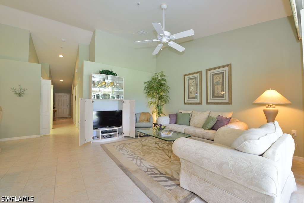 2 Bed Condominium for Sale in Stoneybrook, FL, $4,500 — photo 9