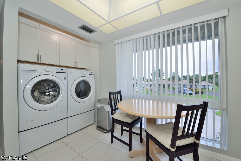 2 Bed Condominium for Sale in Naples, FL, $5,000 — photo 9