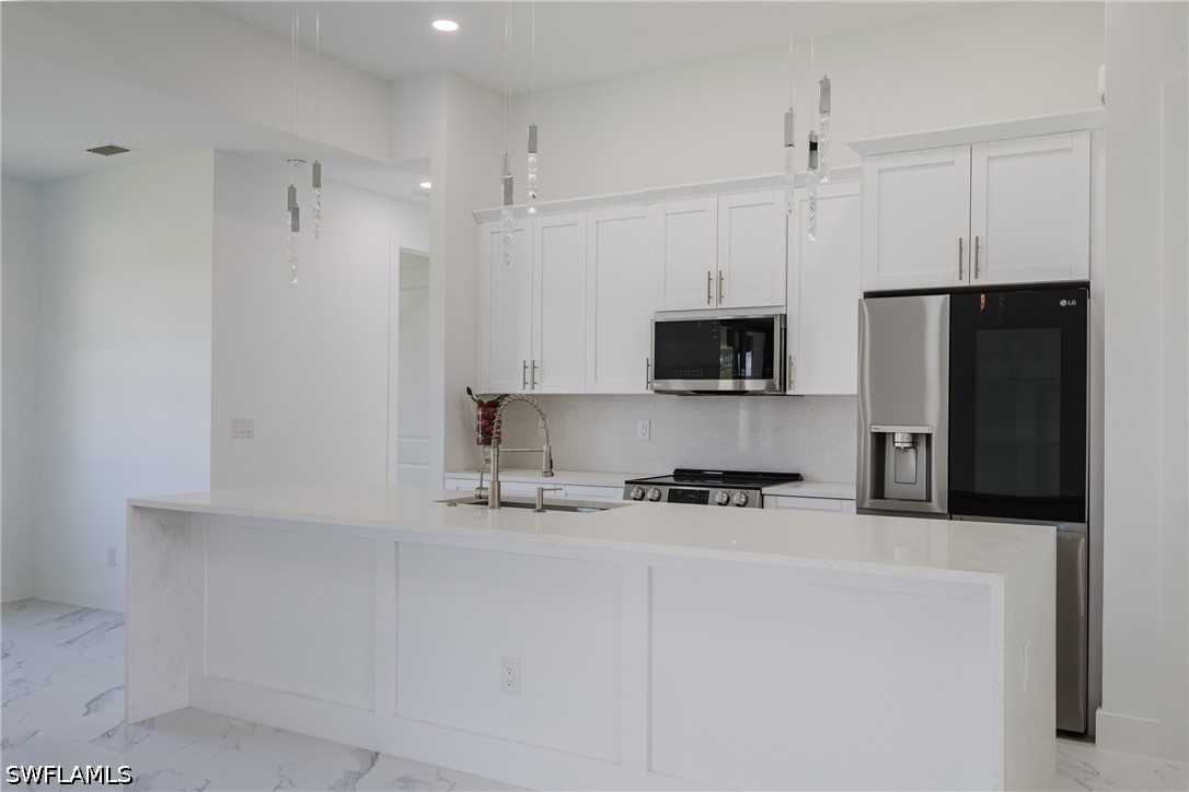 3 Bed SingleFamilyResidence for Sale in Cape Coral, FL — photo 9