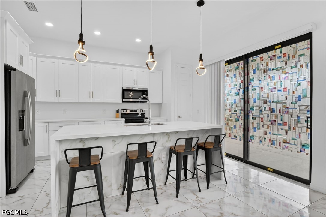 4 Bed SingleFamilyResidence for Sale in Southwood, FL — photo 9