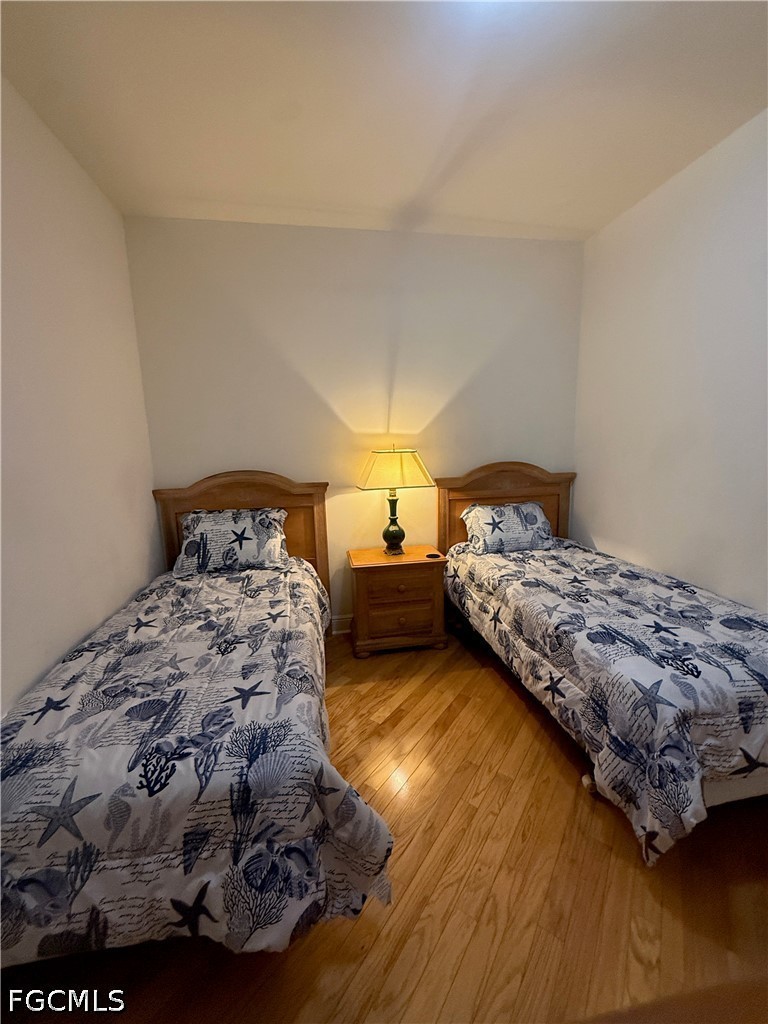 2 Bed Waterfront Home for Sale in Riviera, FL, $2,450 — photo 9