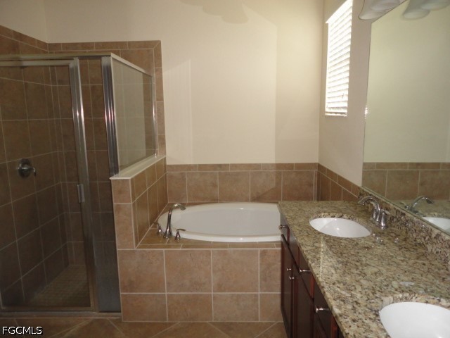 3 Bed Waterfront Home for Sale in Alva, FL, $329,900 — photo 9