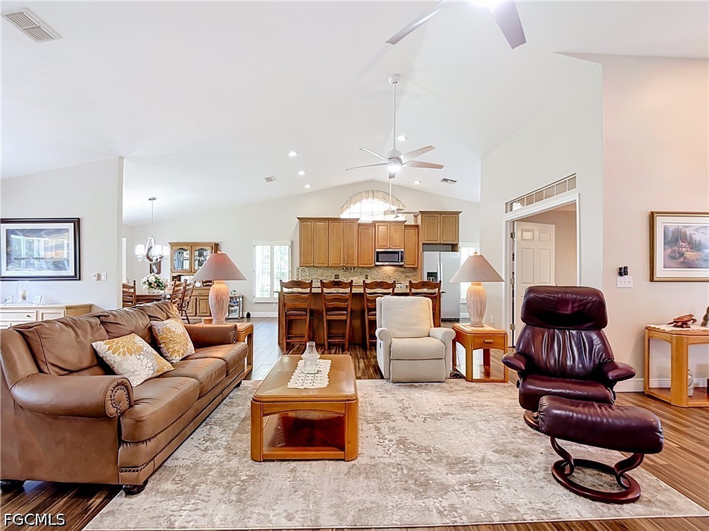 3 Bed SingleFamilyResidence for Sale in North Fort Myers, photo 9