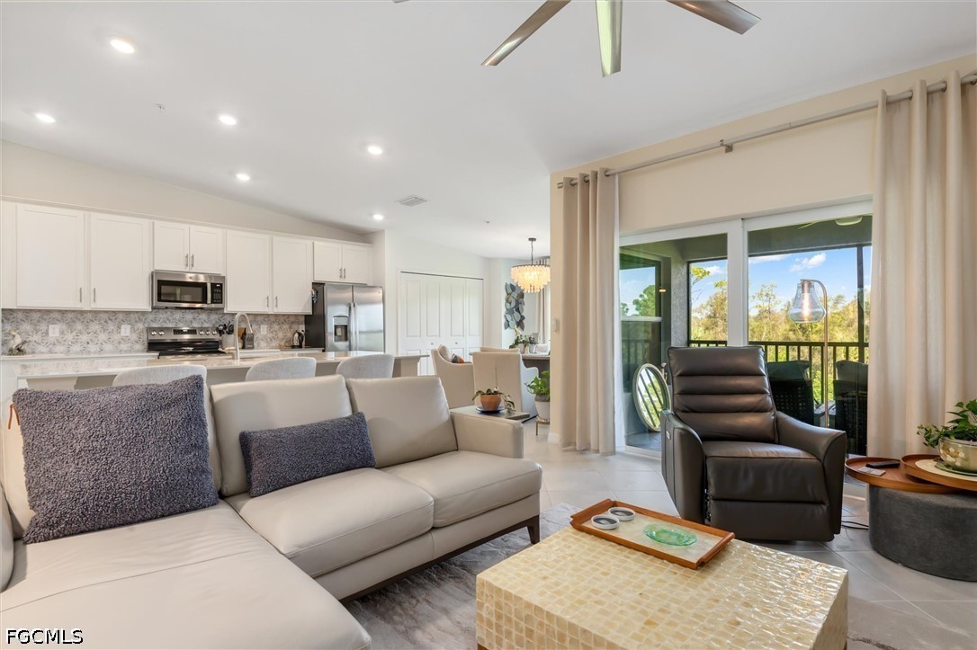 2 Bed Condominium for Sale in Punta Gorda, FL, $279,900 — photo 9