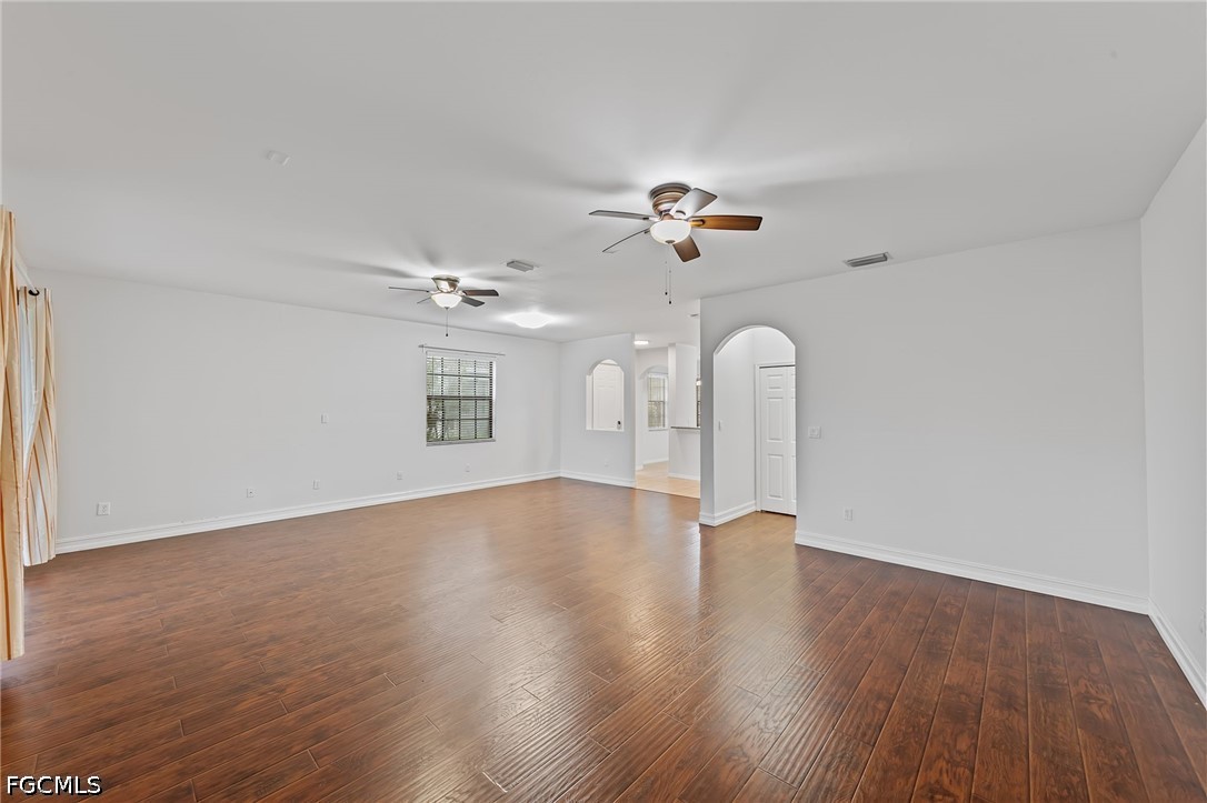 3 Bed Waterfront Home for Sale in Summit Place, FL, $440,000 — photo 9
