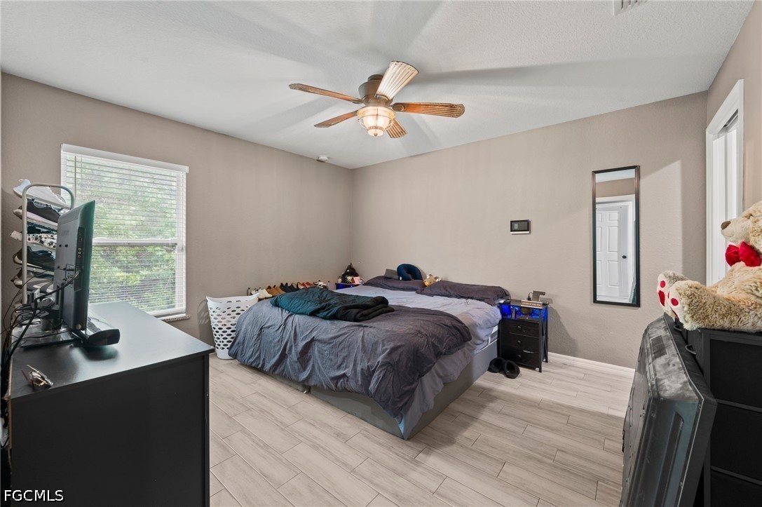 2 Bed SingleFamilyResidence for Sale in Port Labelle, FL — photo 9