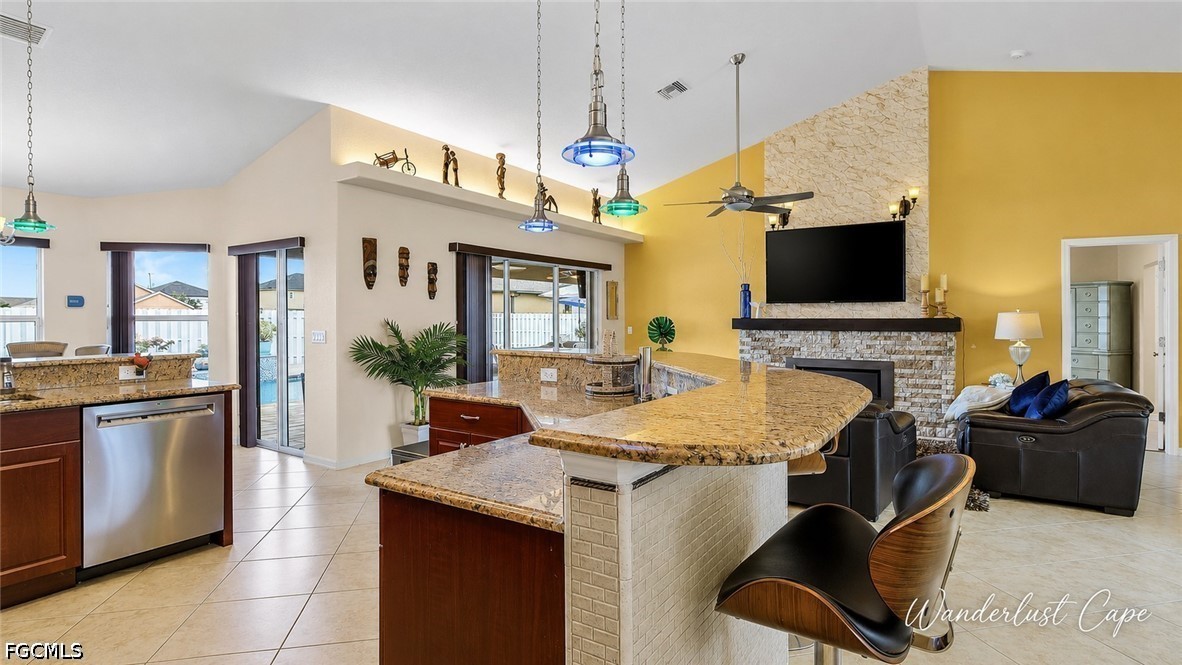 4 Bed Pool Home for Sale in Cape Coral, FL, $3,600 — photo 9