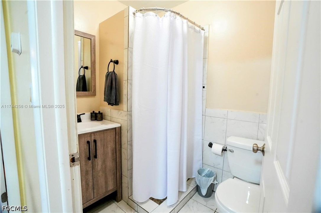 4 Bed SingleFamilyResidence for Sale in Cape Coral, FL — photo 9