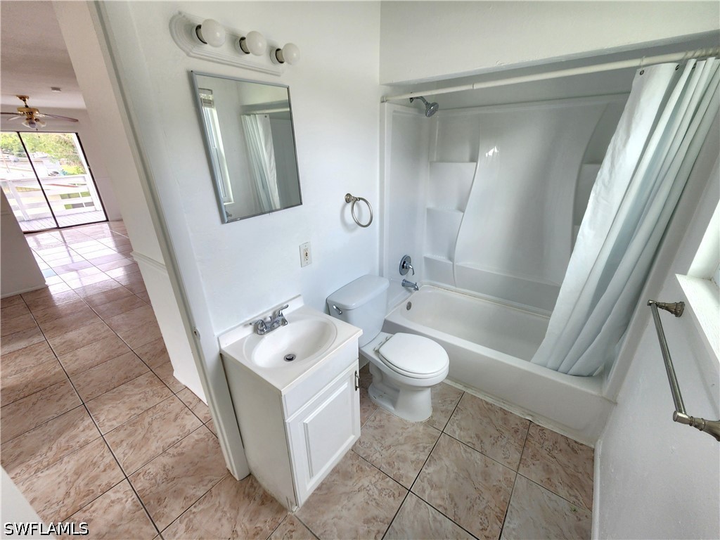 4 Bed Duplex for Sale in Country Manor Amended, FL, $499,000 — photo 9