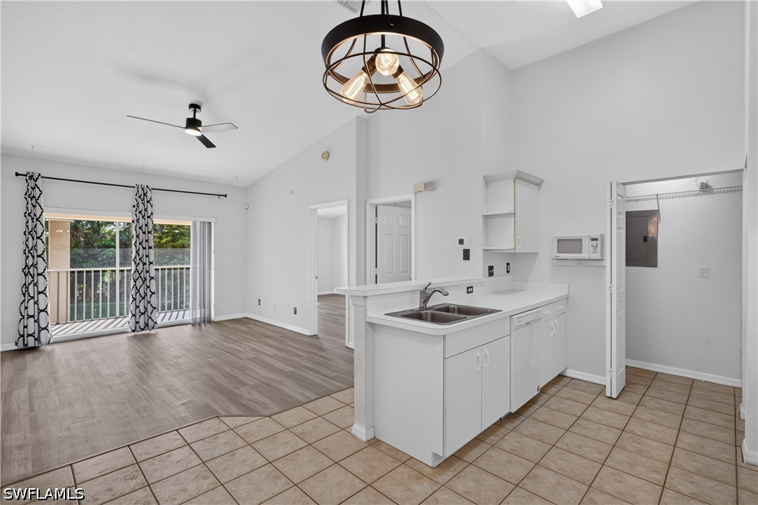 1 Bed Condominium for Sale in Bonita Springs, FL, $1,500 — photo 9