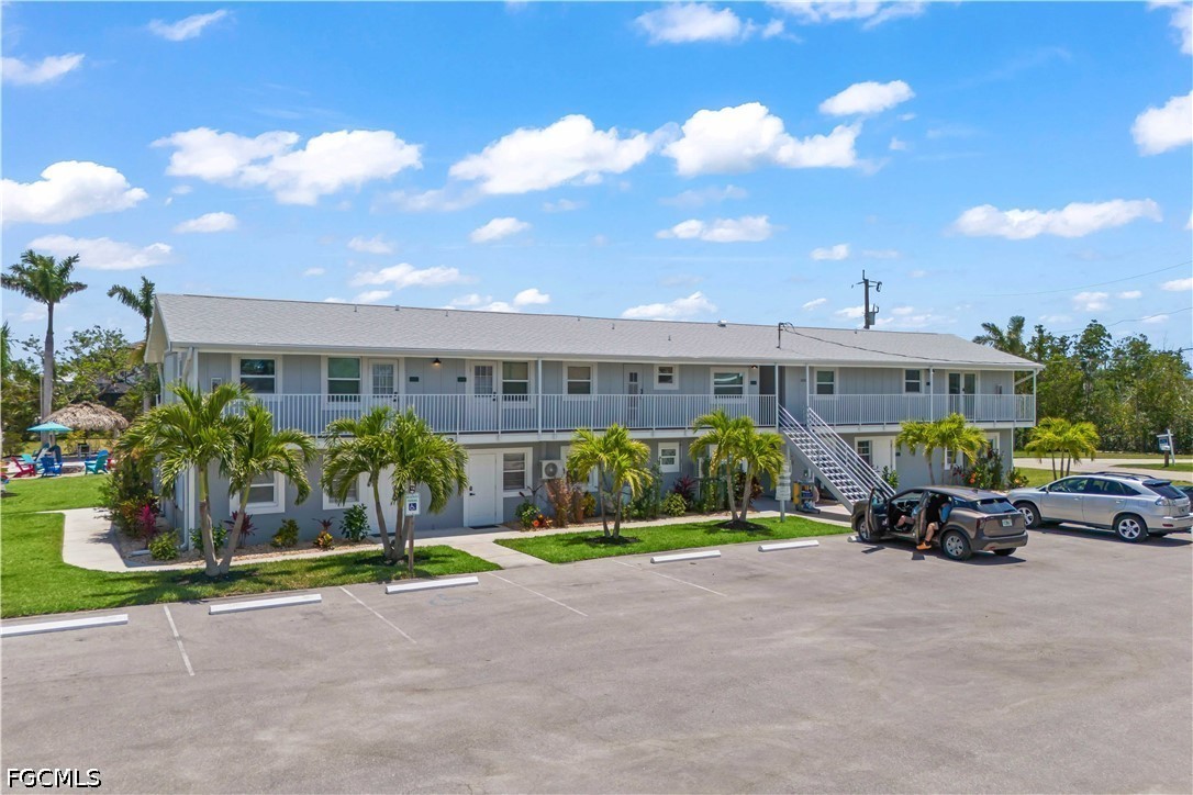 Waterfront Home for Sale in Cape Coral, FL, $3,250,000 — photo 9