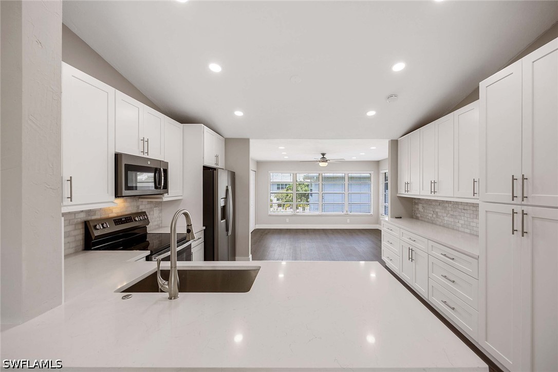 2 Bed Condominium for Sale in Shore Club, FL, $3,000 — photo 9