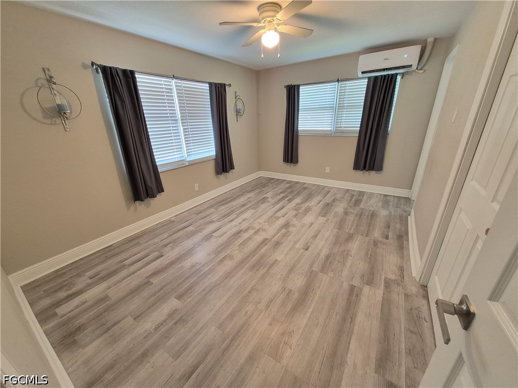 4 Bed Duplex for Sale in Cape Coral, photo 9