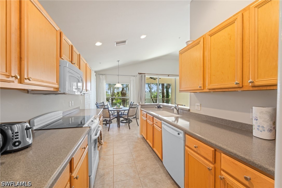 3 Bed Condominium for Sale in Sabal Pointe, FL, $259,900 — photo 9