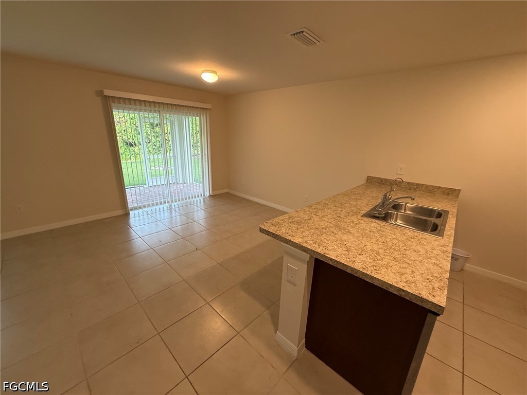 4 Bed SingleFamilyResidence for Sale in Cape Coral, FL — photo 9