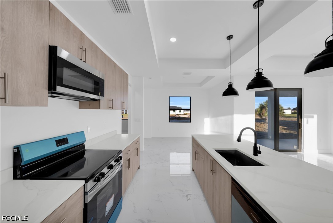 3 Bed SingleFamilyResidence for Sale in Lehigh Acres, FL — photo 9