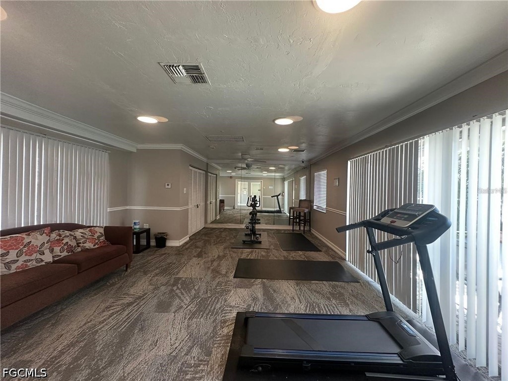 2 Bed Condominium for Sale in Fort Myers, FL, $130,000 — photo 9
