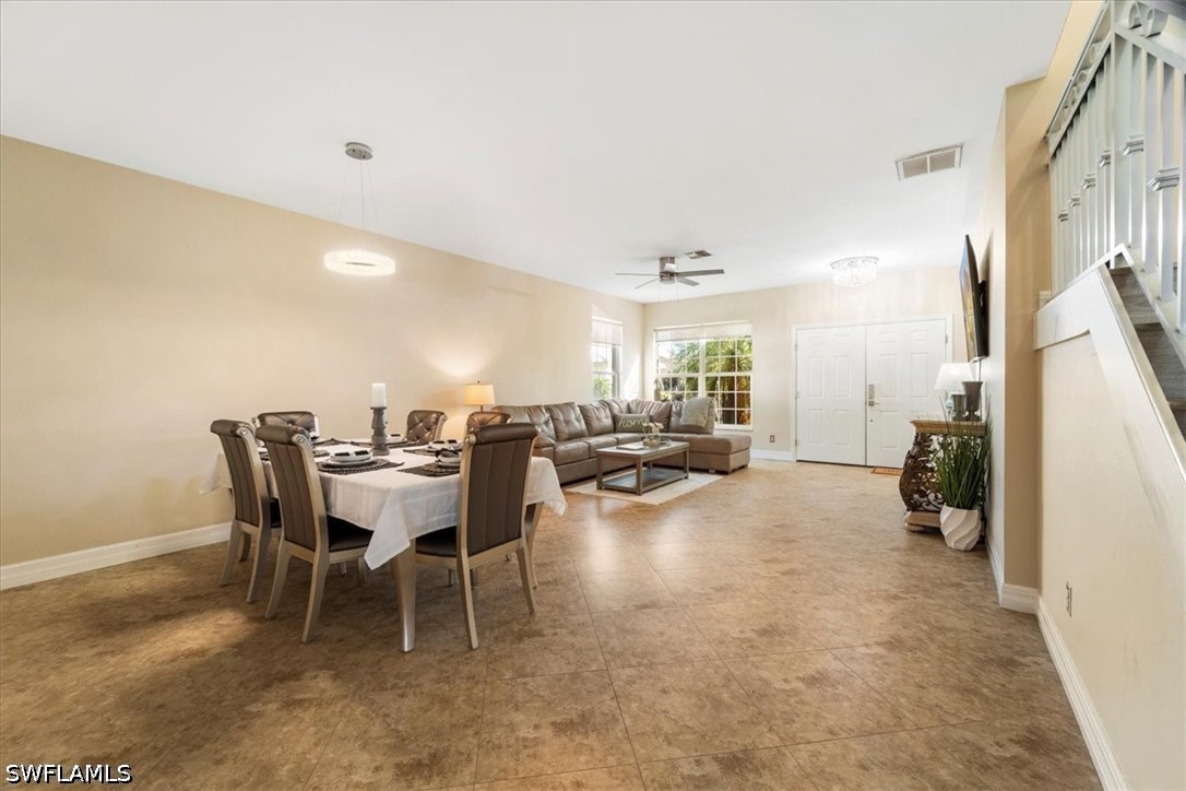 4 Bed SingleFamilyResidence for Sale in Eagle Pointe, FL — photo 9
