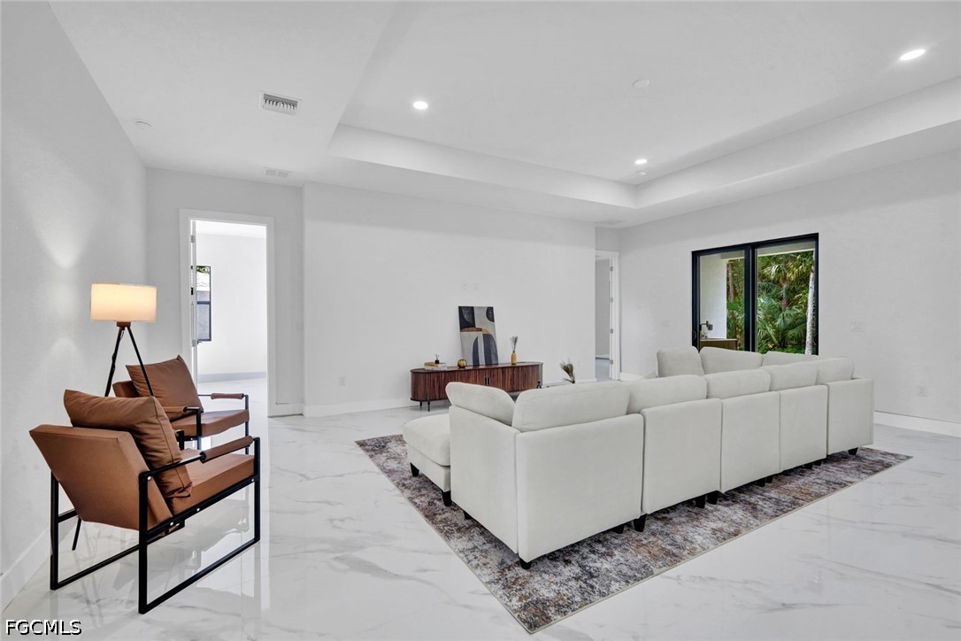 4 Bed SingleFamilyResidence for Sale in Labelle, FL — photo 9