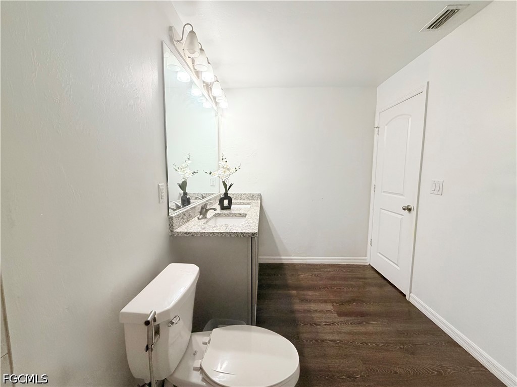3 Bed SingleFamilyResidence for Sale in Cape Coral, FL — photo 9