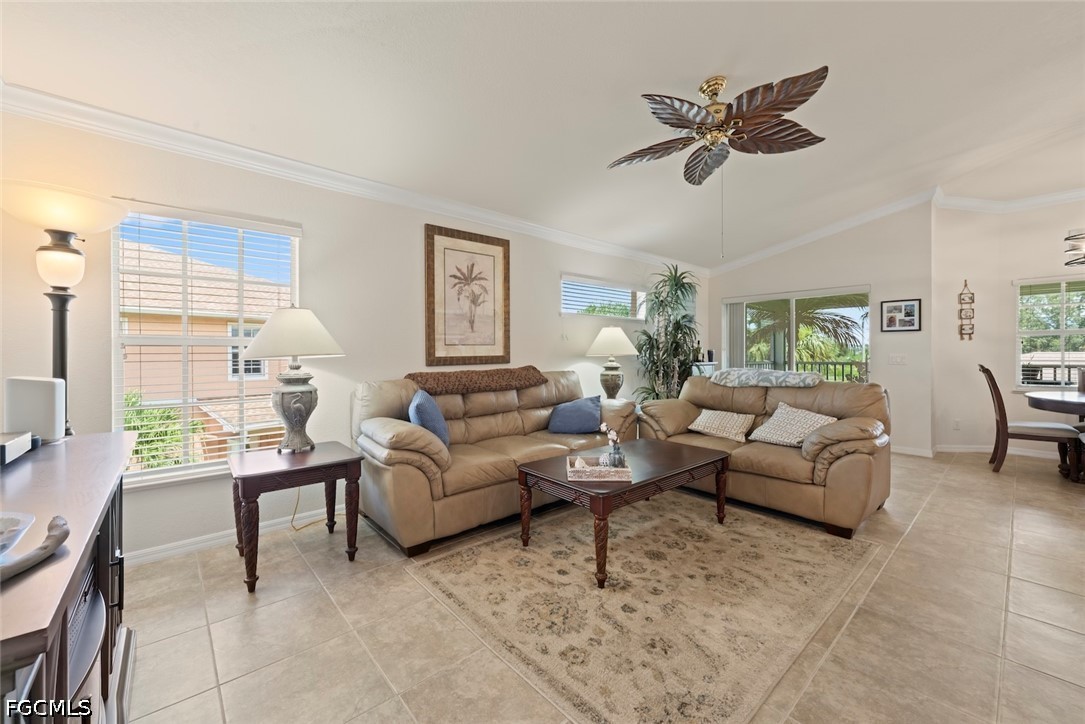 3 Bed Pool Home for Sale in Kings Green, photo 9