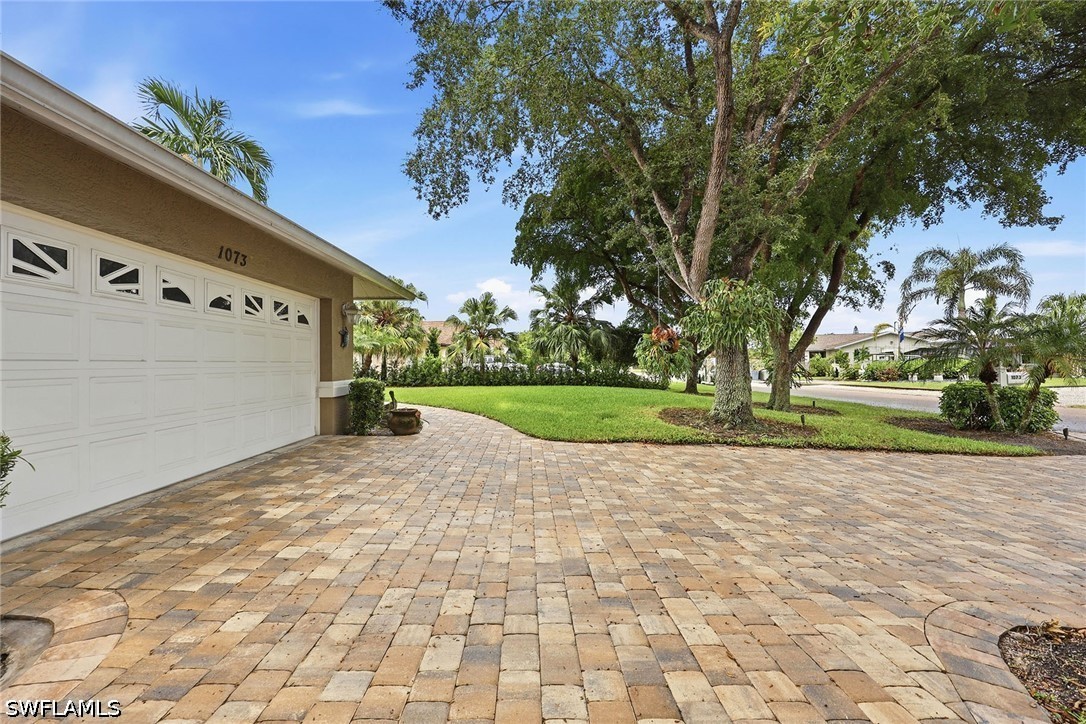 3 Bed Waterfront Home for Sale in Naples, FL, $850,000 — photo 9