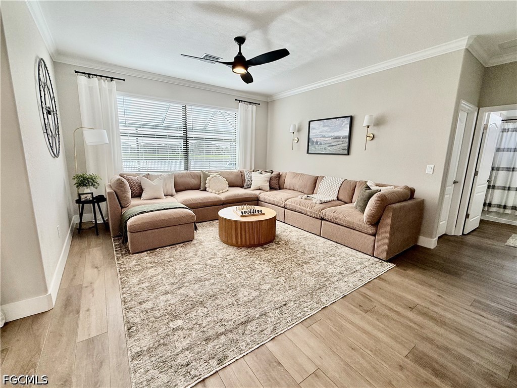 5 Bed Pool Home for Sale in Portico, FL, $677,000 — photo 9