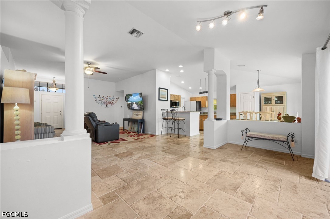 3 Bed Pool Home for Sale in Varsity Lakes, photo 9