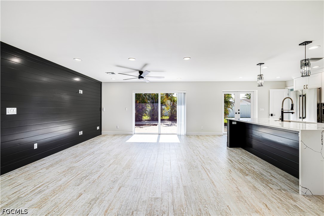 3 Bed SingleFamilyResidence for Sale in Savona, FL, $399,000 — photo 9