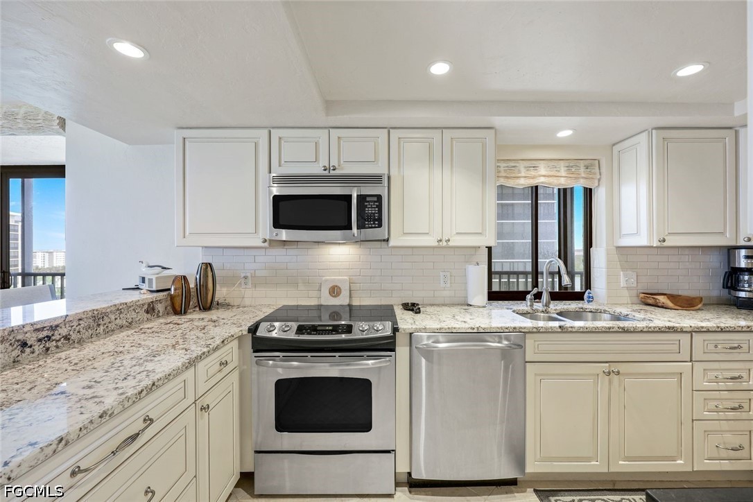 2 Bed Waterfront Home for Sale in Bonita Springs, FL, $8,500 — photo 9
