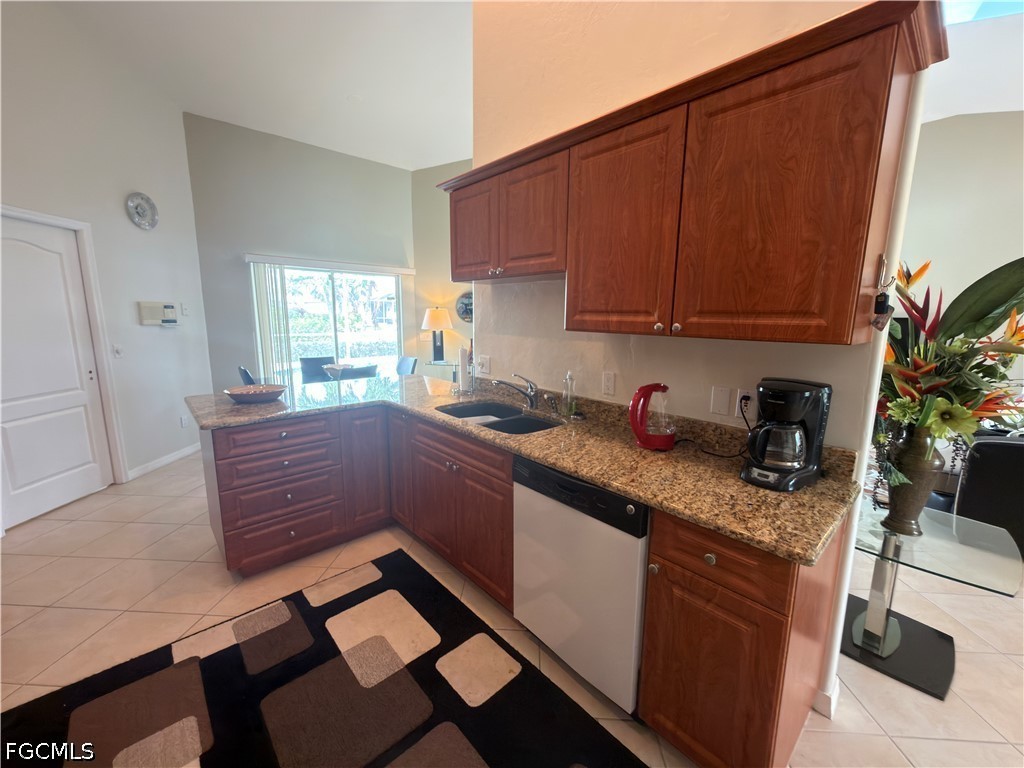 3 Bed Pool Home for Sale in Cape Coral, FL, $500,000 — photo 9