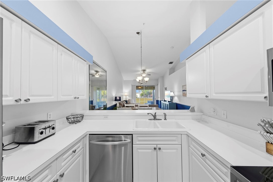 2 Bed Condominium for Sale in Stoneybrook, FL, $295,000 — photo 9