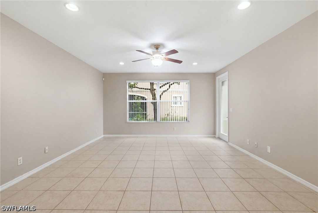 3 Bed Townhouse for Sale in Colonnade At Forum, FL, $289,000 — photo 9