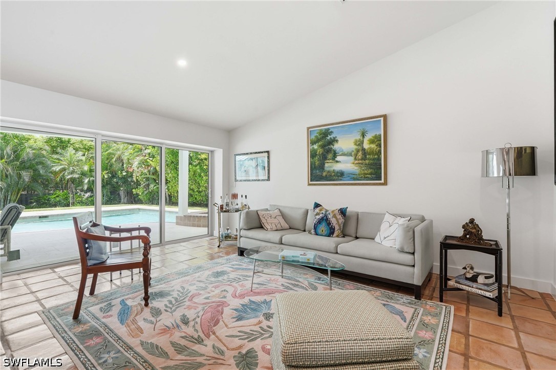 4 Bed Pool Home for Sale in Park Shore, photo 9