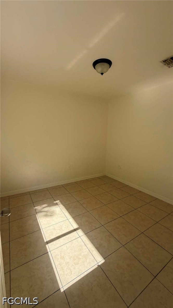 2 Bed Triplex for Sale in Hillcrest, FL, $1,195 — photo 9