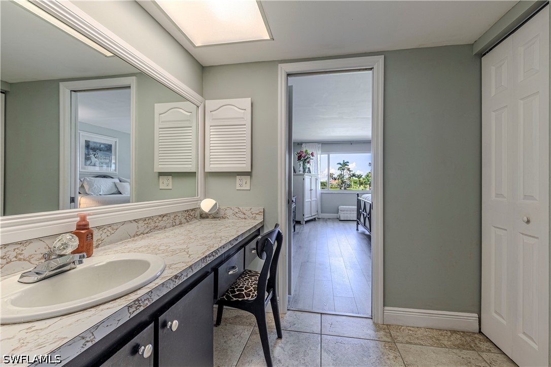 2 Bed Condominium for Sale in Naples, FL, $350,000 — photo 9
