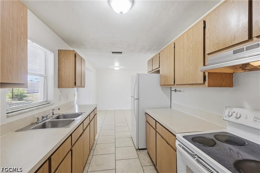 2 Bed Duplex for Sale in Cape Coral, FL, $1,195 — photo 9