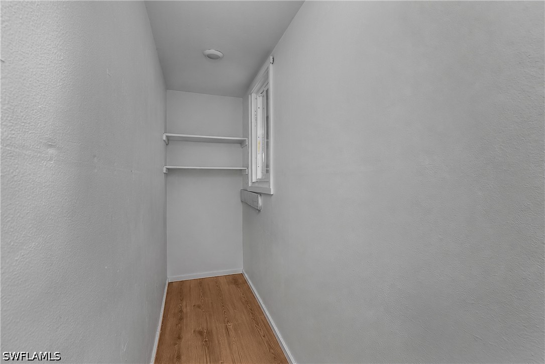 3 Bed SingleFamilyResidence for Sale in Russell Park, photo 9